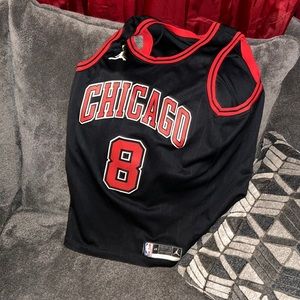 Zach, Lavine number eight Jordan jersey